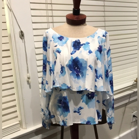 Marc New York Tops - Marc New York Floral Long Sleeve Blouse Top Size M White and Blue
